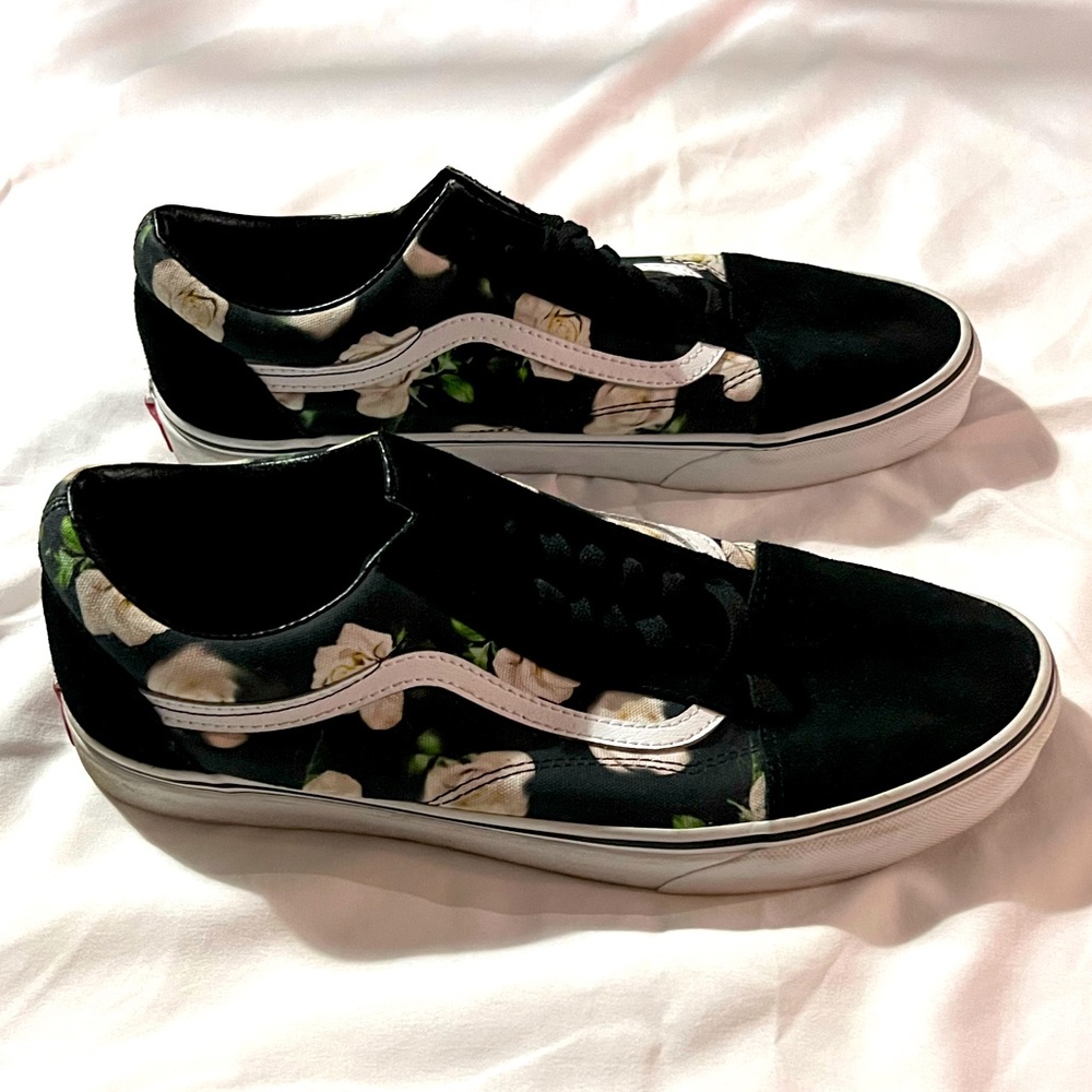 Vans Old Skool Romantic Floral Black Size 10.5 Mens (USED)